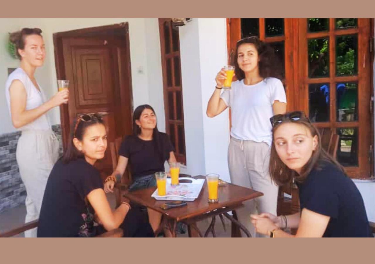 Sidhangana Home Stay Holambra Exterior foto